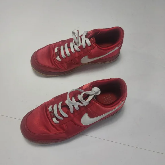 NIKE AF1 Air Force 1 Vintage Women's Sneakers Size Valentines Red Satin